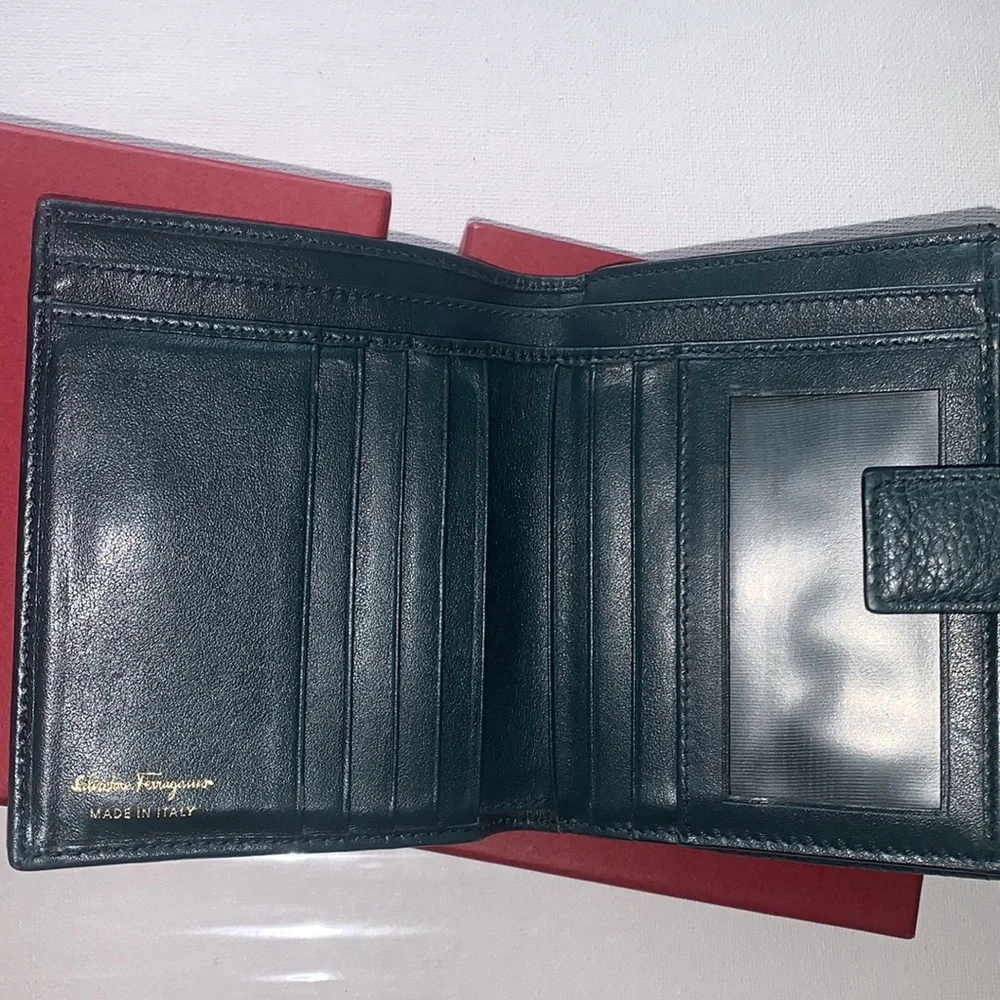 Salvatore Ferragamo Gancini claps leather compact wallet